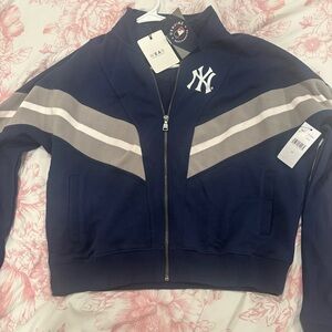 New York Yankees WEAR by Erin Andrew’s zip up size M
